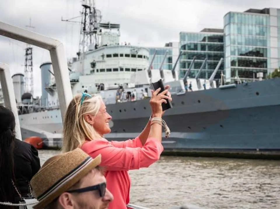 Thames River Cruise and Westminster Walking Tour