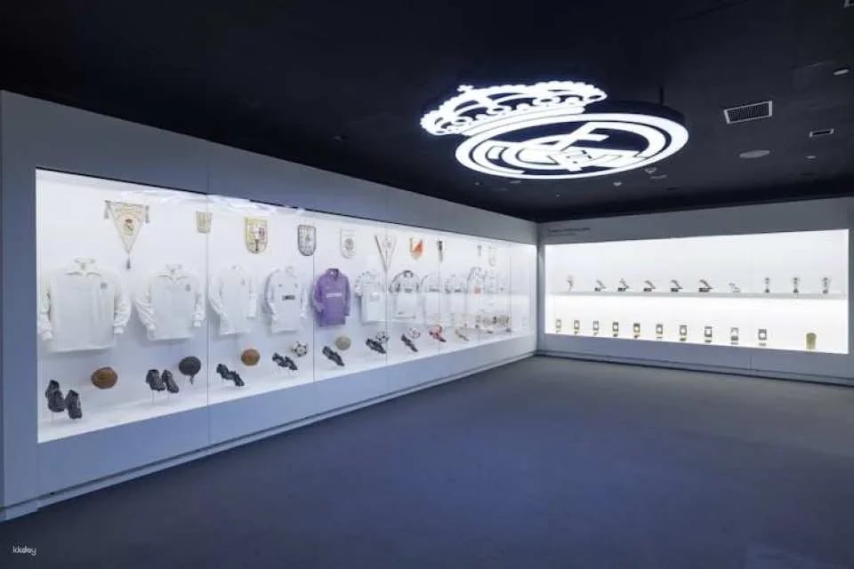 Real Madrid Bernabeu Stadium tour and gourmet tasting
