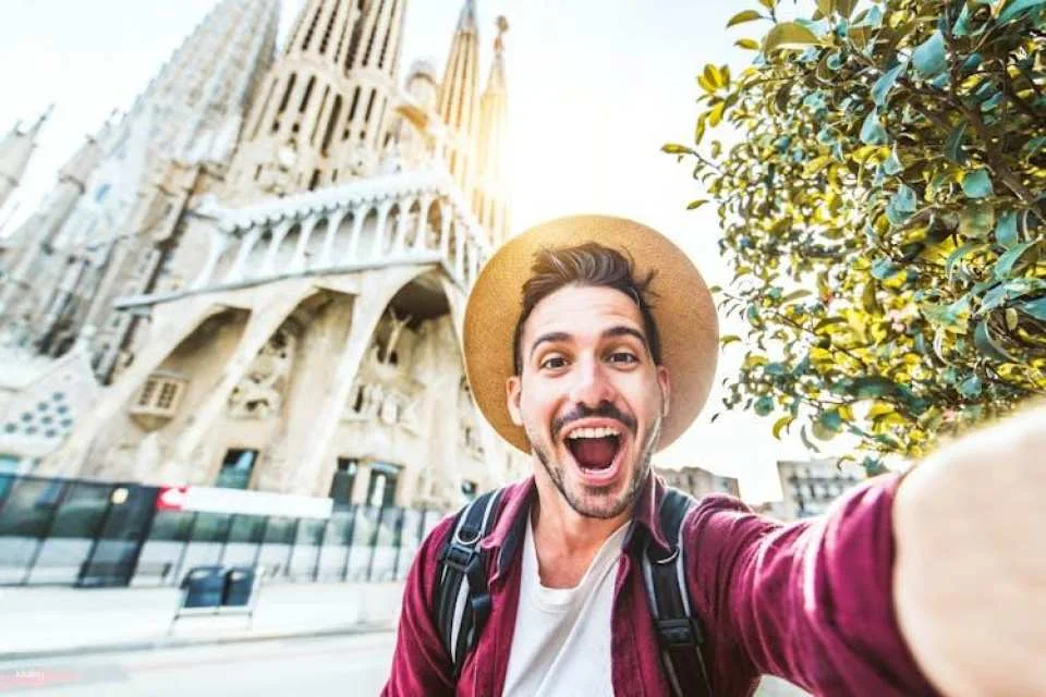 Skip the Line: Sagrada Familia Guided Tour