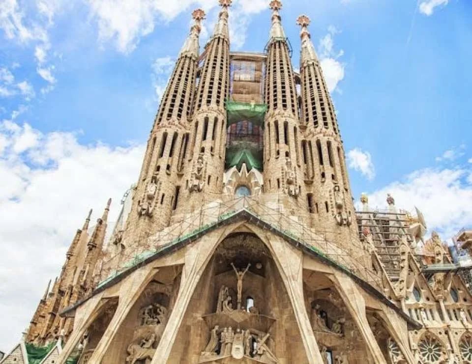 Skip the Line: Sagrada Familia Guided Tour