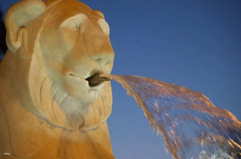 Rome piazzas and fountains sunset guided tour with aperitivo