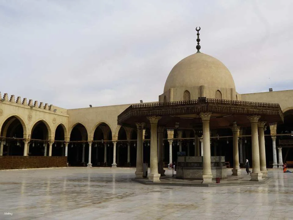2-Days Islamic and Coptic Cairo Tour With Nile Felucca Ride
