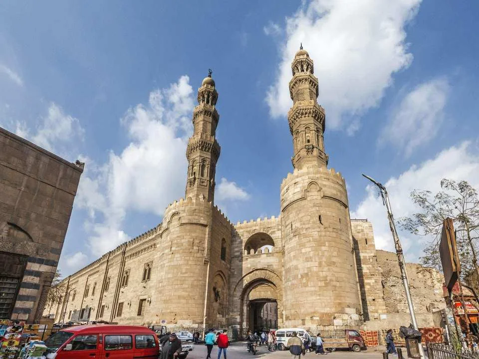 2-Days Islamic and Coptic Cairo Tour With Nile Felucca Ride