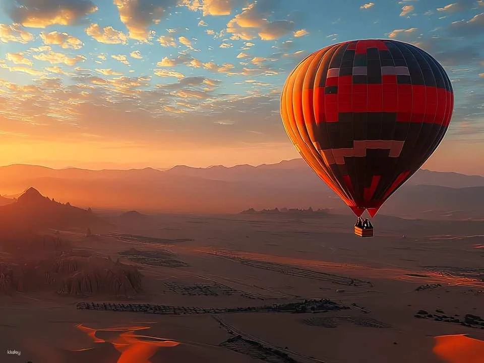 Full-Day East & West Bank Highlights With Hot Air Balloon Ride