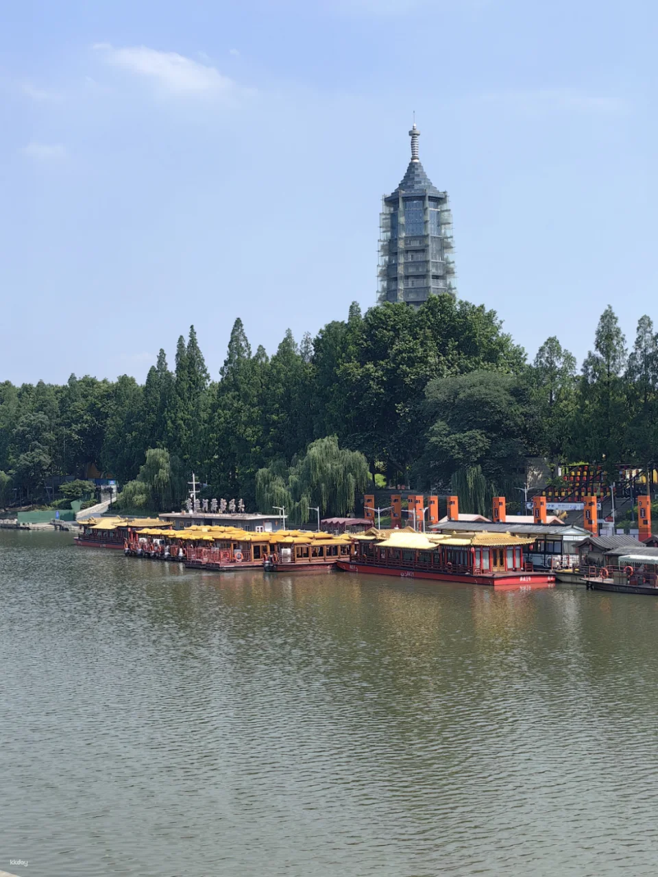 Nanjing Outer Qinhuai River | Enjoy a 30-minute tour of the ancient city of Jinling illuminated by lights and historical sites (day and night tours available)