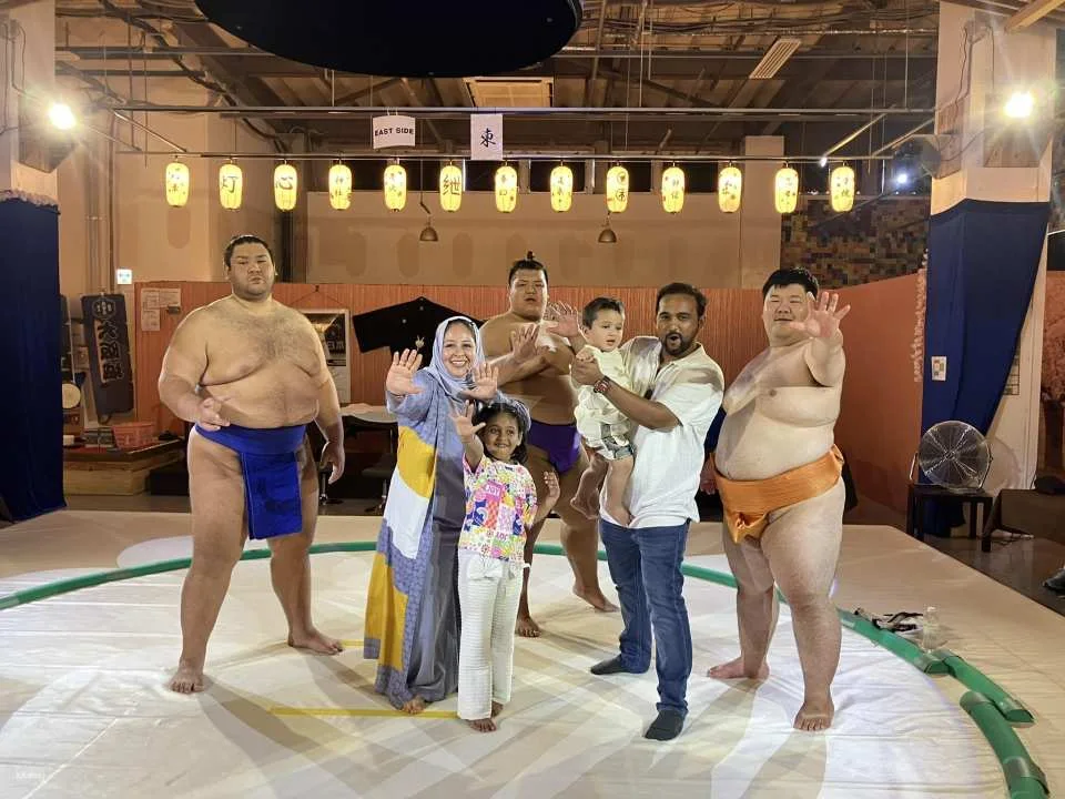 Osaka Rinku Castle | Sumo Wrestling Show & Samurai Iaido Experience (Meal Included, Optional)