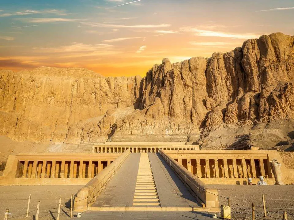 Private Queen Hatshepsut Temple Tour With West Bank Monuments