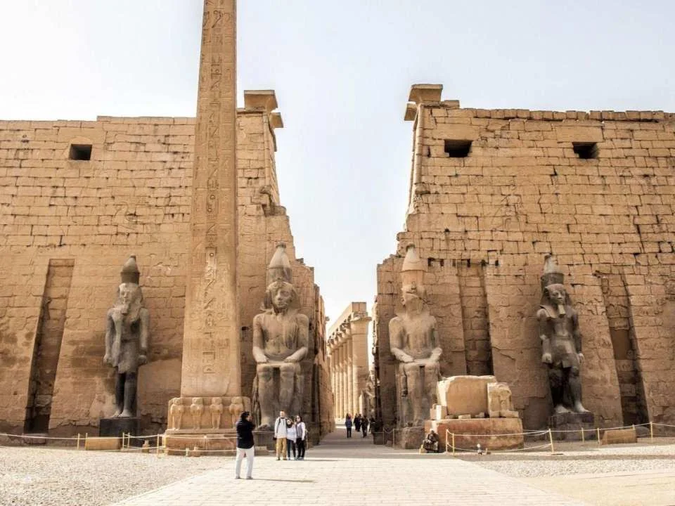 Luxor Tour To Hatshepsut Temple, Memnon, Karnak & Luxor Temple
