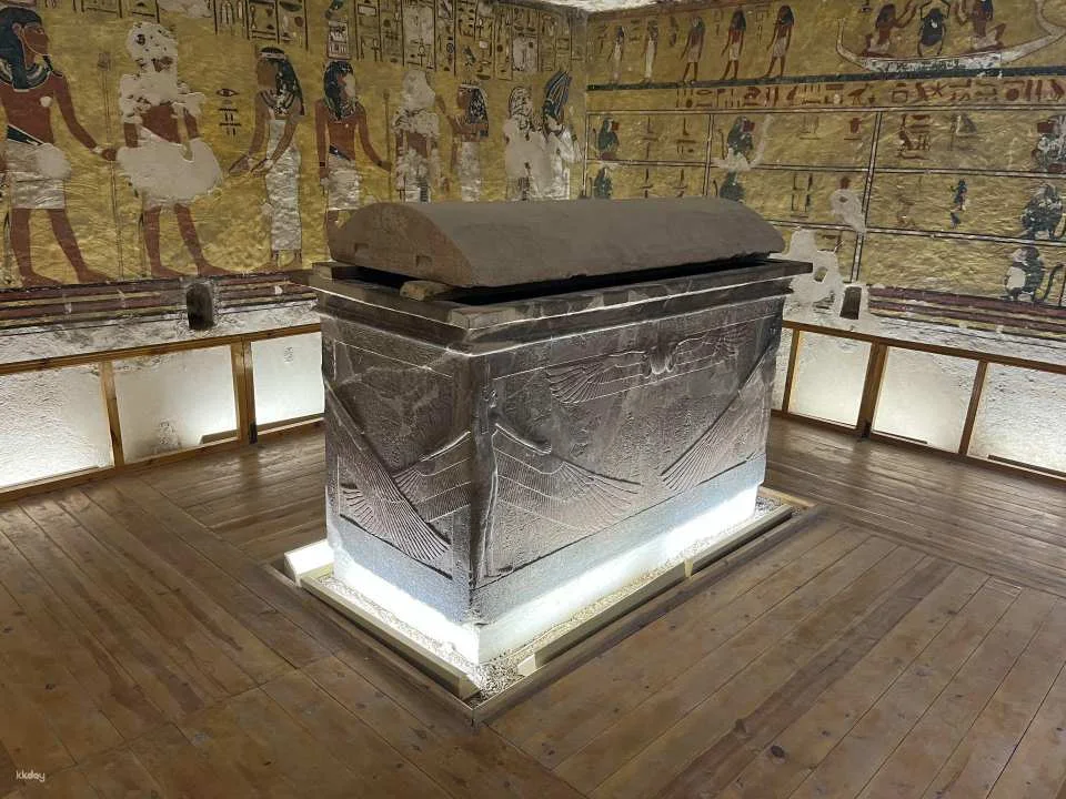 Luxor Royal Tombs Tour With Valley Of The Kings and Queens