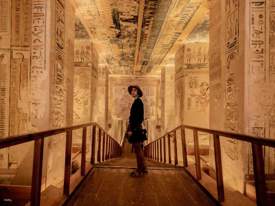 Full-Day Valley Of The Kings Tour With Memnon and Hatshepsut