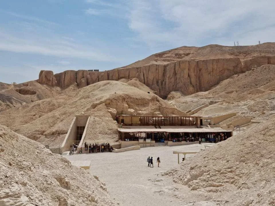 Guided Luxor Royal Tombs Tour at Valley Of The Queens & Kings