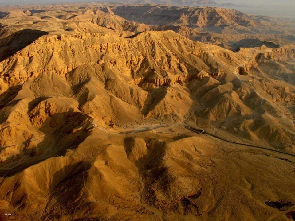 Private Valley Of The Queens Tour With Hatshepsut and Memnon