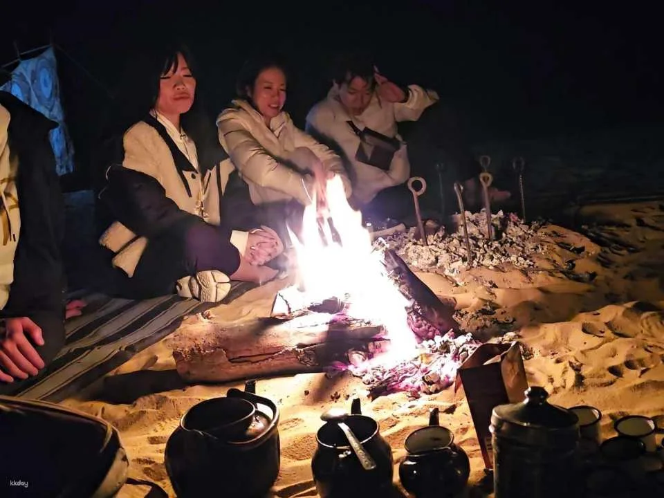 2-Day White & Black Desert Private Safari Tour from Bahariya Oasis