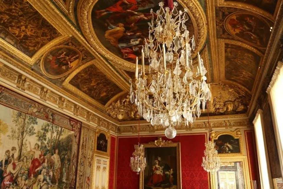 Versailles Palace skip-the-line guided tour