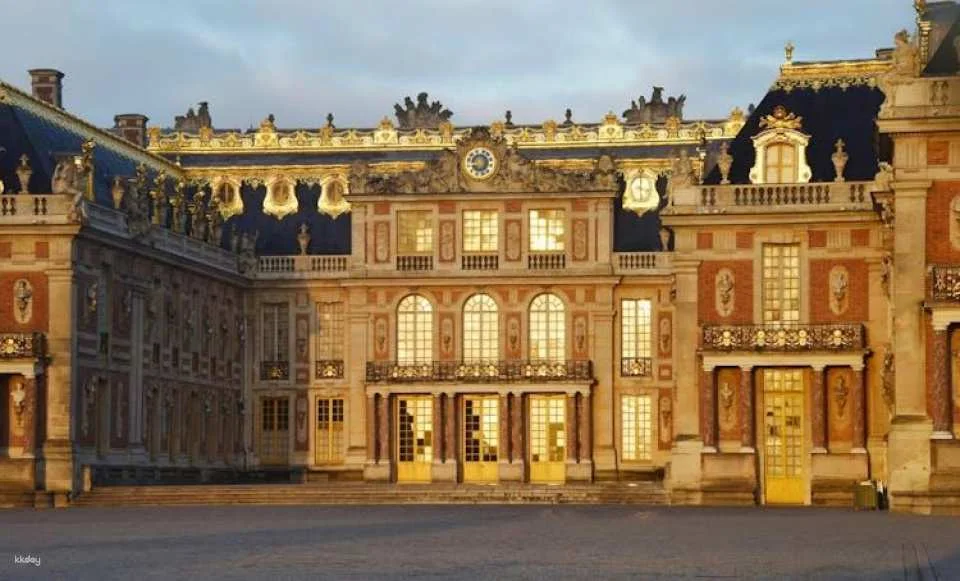 Versailles Palace skip-the-line guided tour