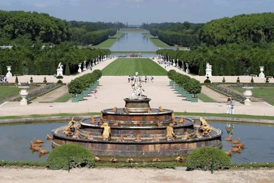Versailles Palace skip-the-line guided tour