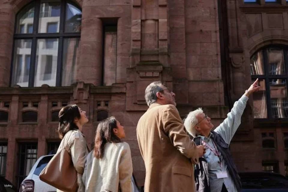 2-Hour Guided Walking Tour of Düsseldorf in German