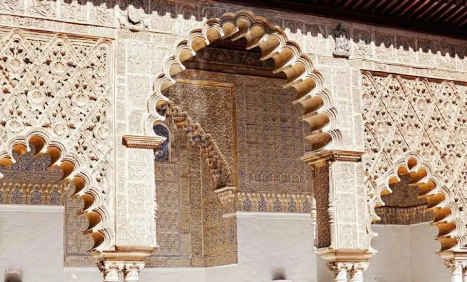 VIP pass to explore the Royal Alcázar of Seville at special hours