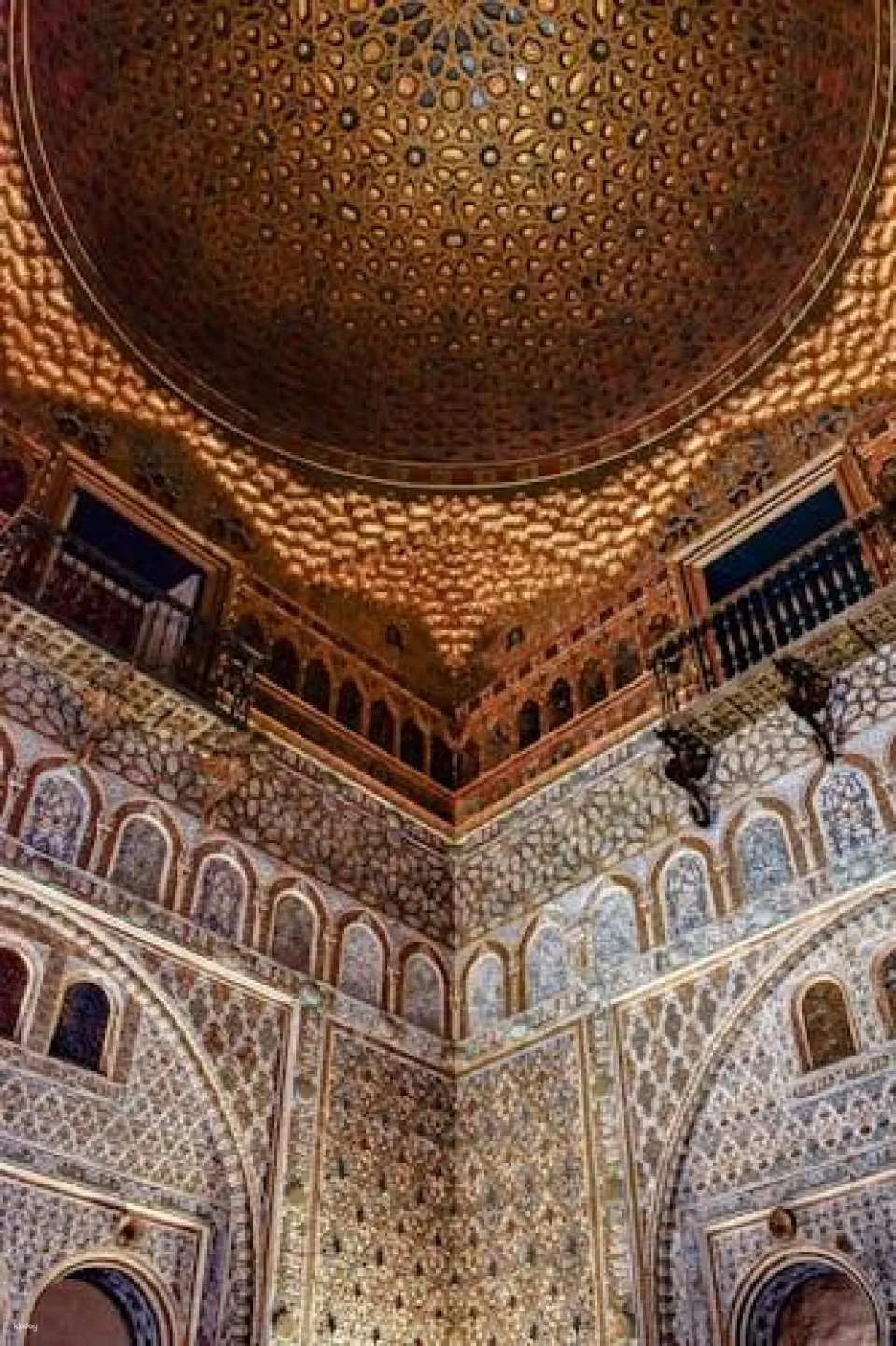 VIP pass to explore the Royal Alcázar of Seville at special hours