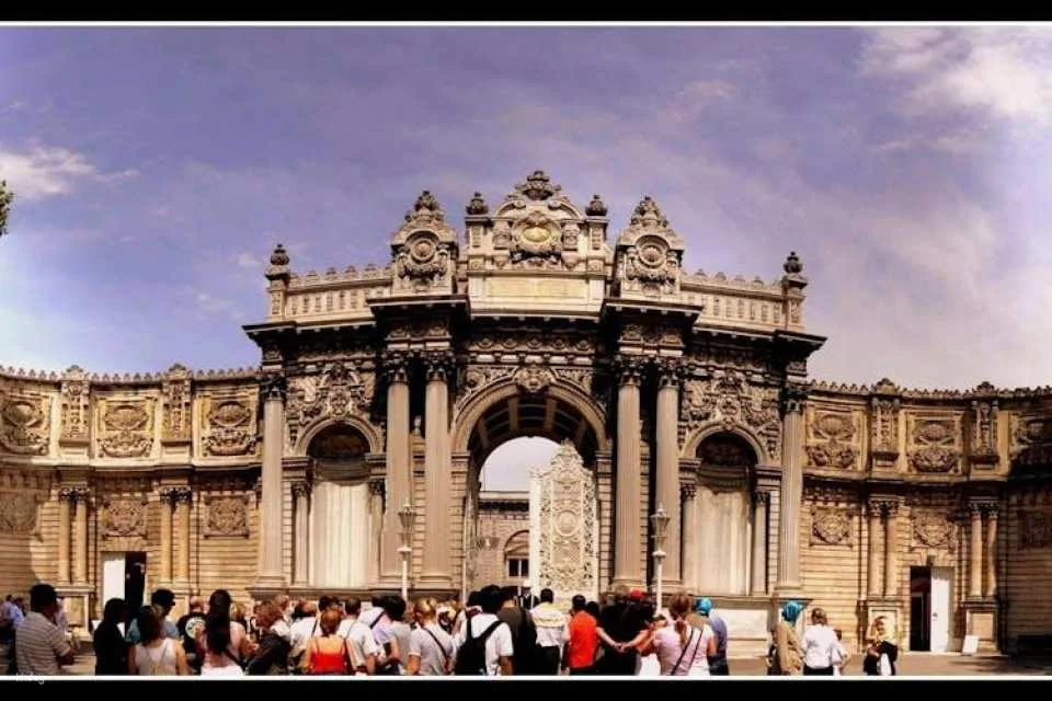 Dolmabahce Palace and Two Continents tour