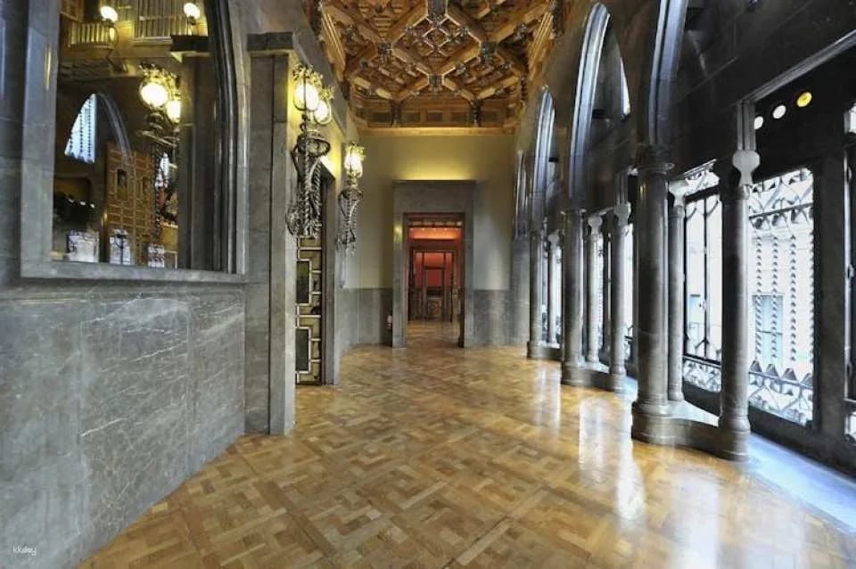 Palau Güell Entrance Tickets With Audio Guide