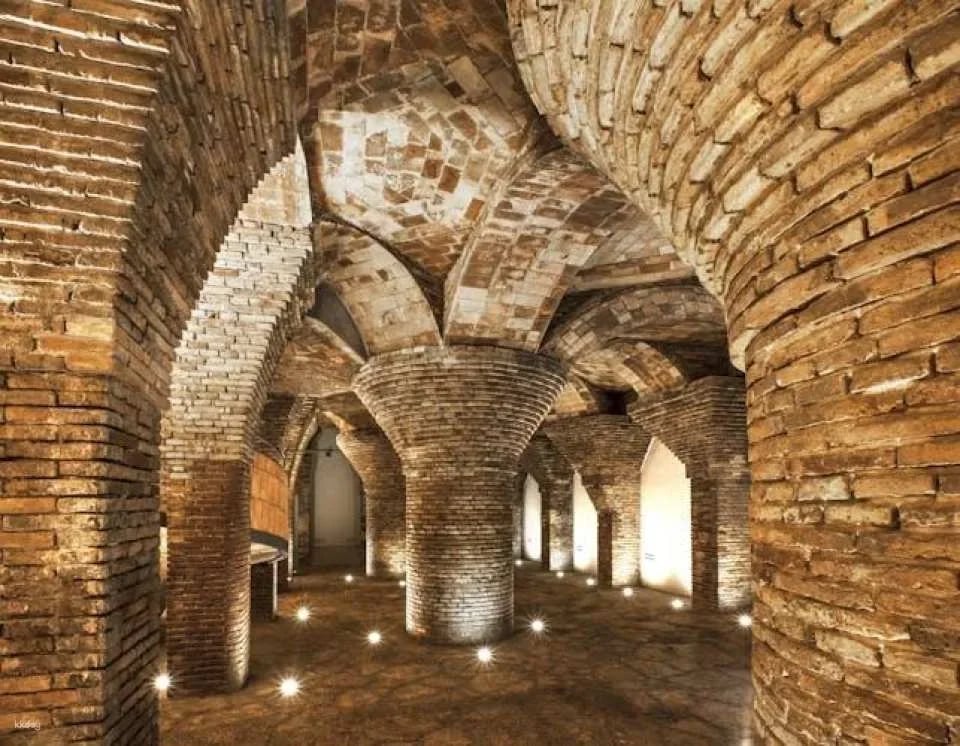 Palau Güell Entrance Tickets With Audio Guide