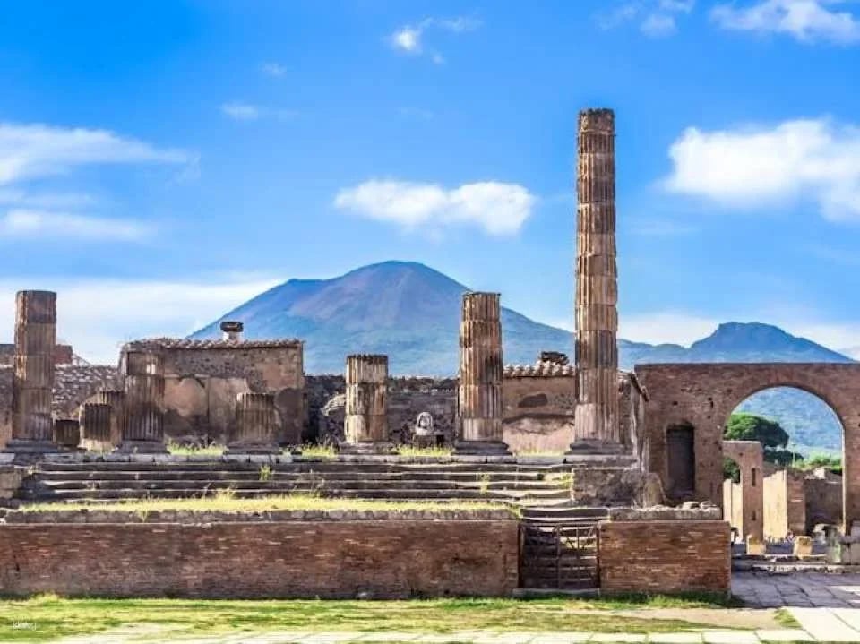 Pompeii, Herculaneum and Vesuvius audioguided tour from Naples