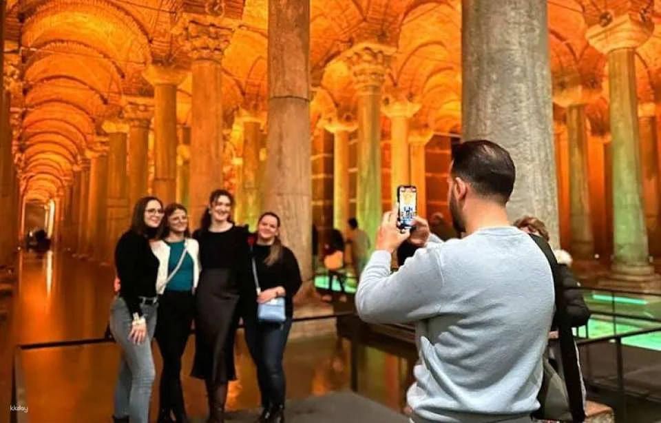 Istanbul Basilica Cistern, Blue Mosque and Hagia Sophia tour