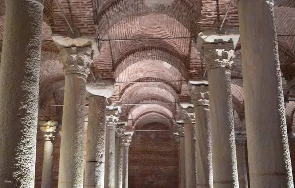 Istanbul Basilica Cistern, Blue Mosque and Hagia Sophia tour