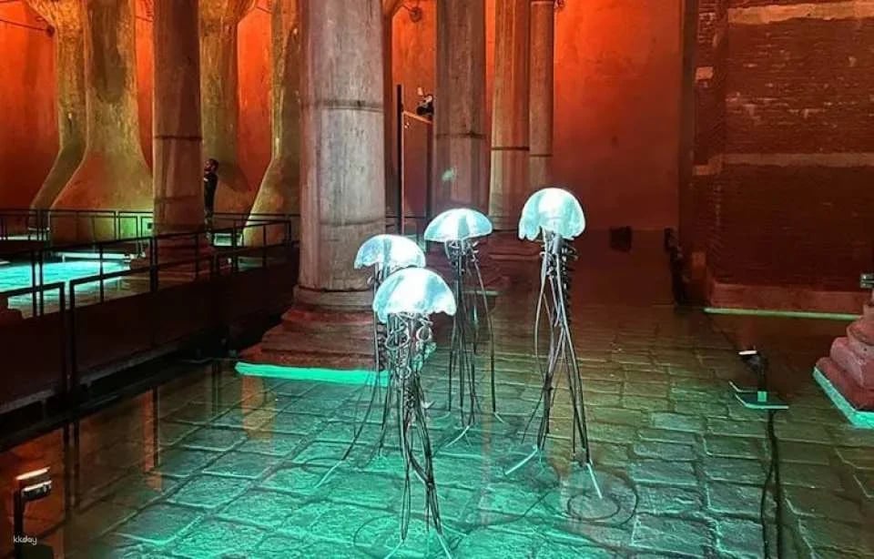 Istanbul Basilica Cistern, Blue Mosque and Hagia Sophia tour