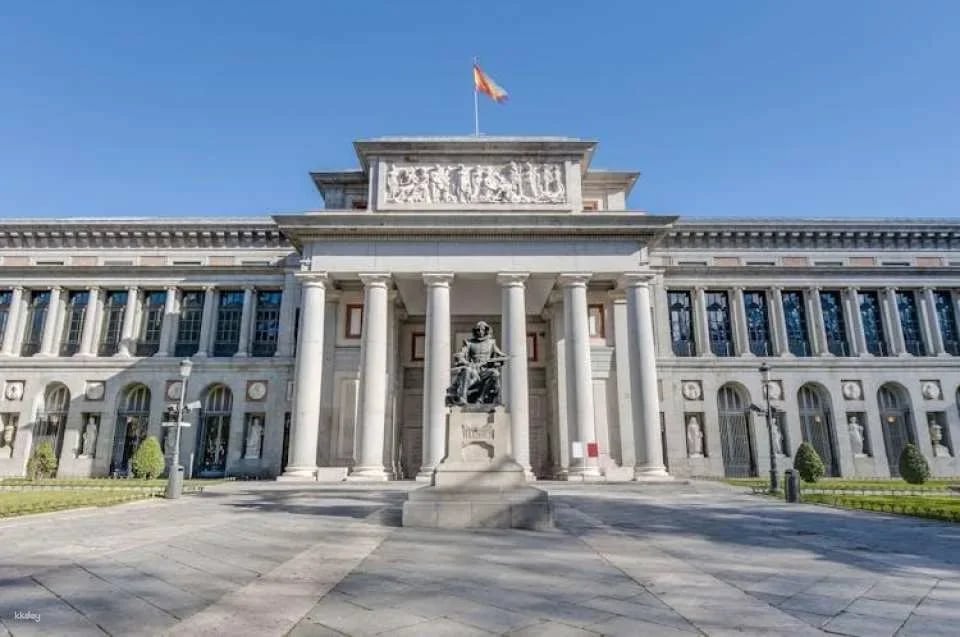 Small-group guided tour to the Prado Museum in English