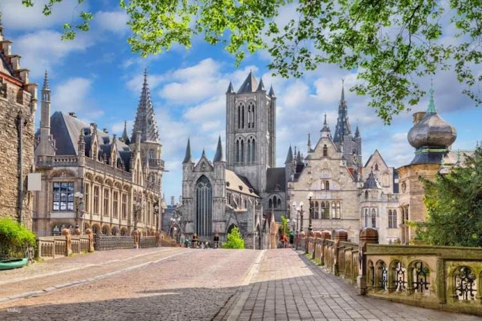 Taste of Ghent private chocolate walking tour