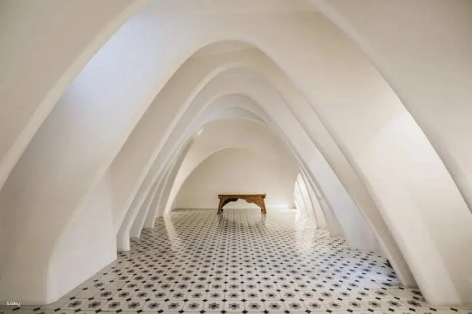 Platinum Priority Skip-The-Line Tickets to Casa Batlló