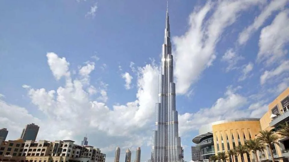 Dubai audio guide with TravelMate app