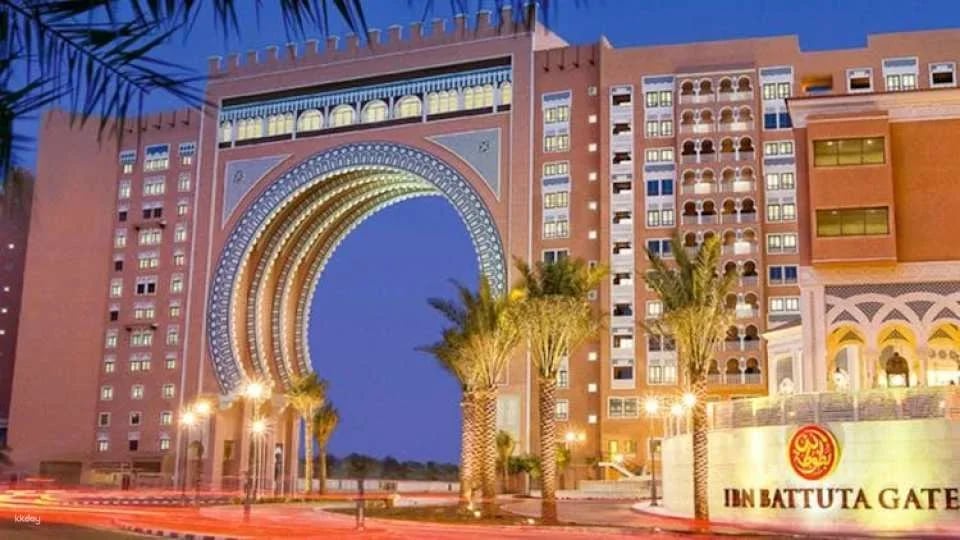 Dubai audio guide with TravelMate app