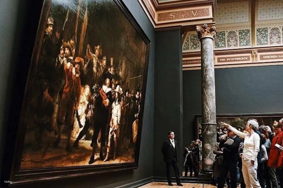 Rijksmuseum Semi-Private Guided Tour with Reserved Entry