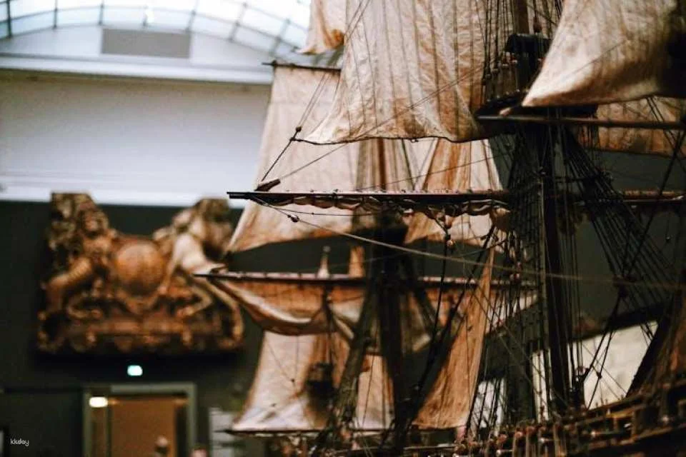 Rijksmuseum Semi-Private Guided Tour with Reserved Entry