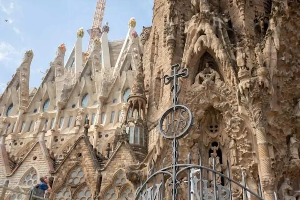 Tickets and guided visit to the Sagrada Família