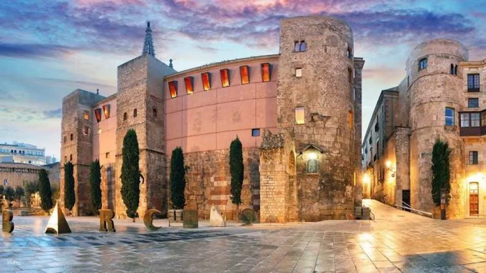 Barcelona audio guide with TravelMate app