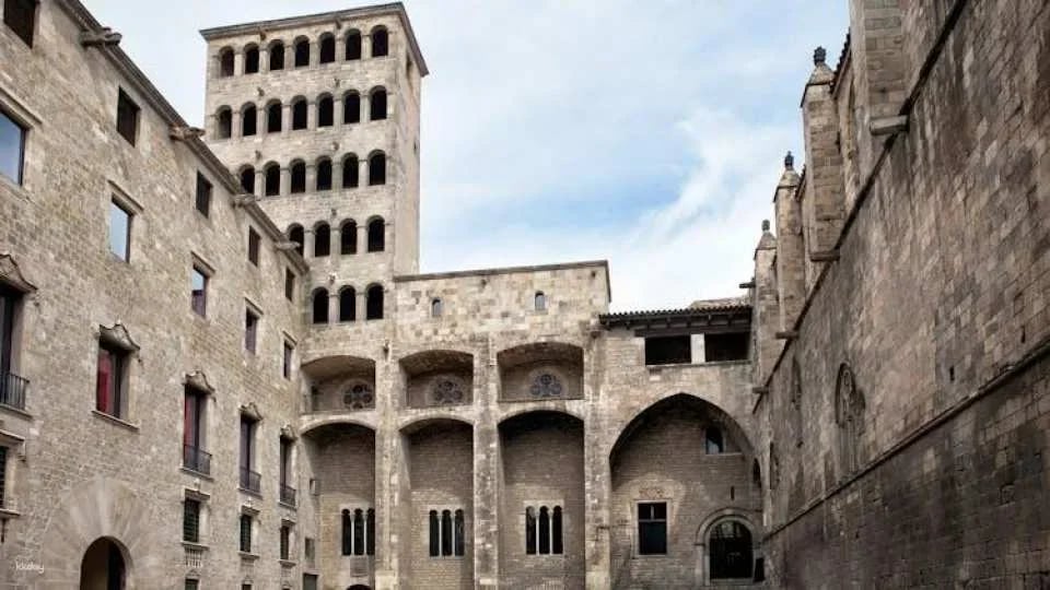 Barcelona audio guide with TravelMate app