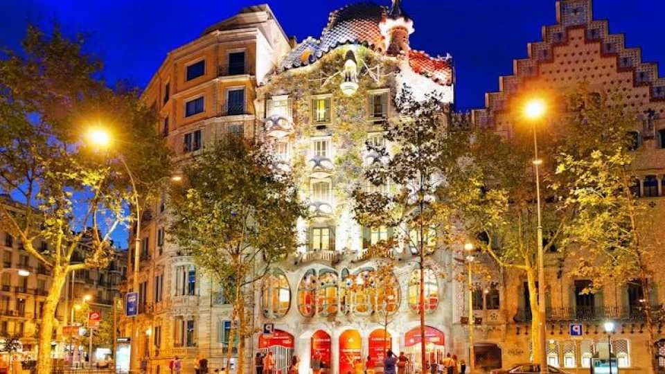 Barcelona audio guide with TravelMate app