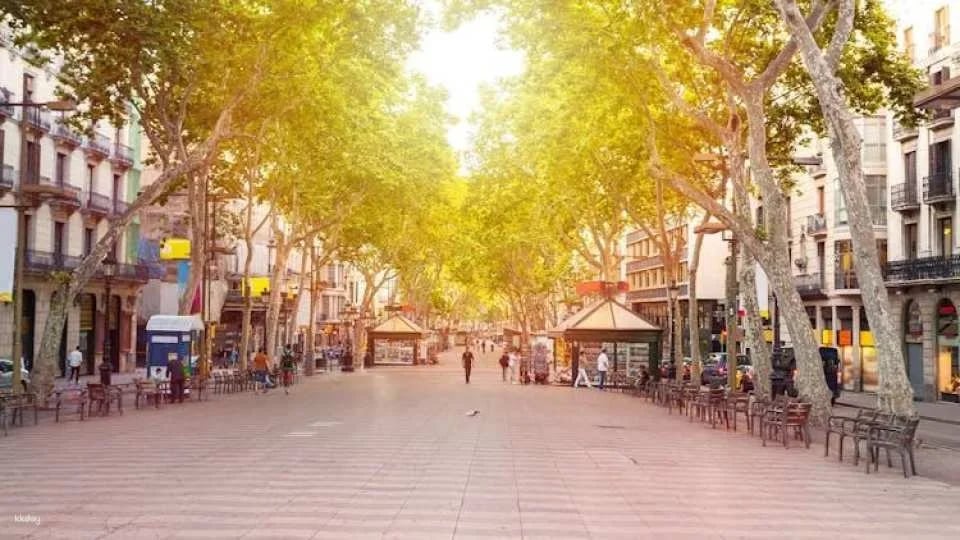 Barcelona audio guide with TravelMate app
