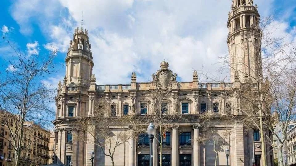 Barcelona audio guide with TravelMate app