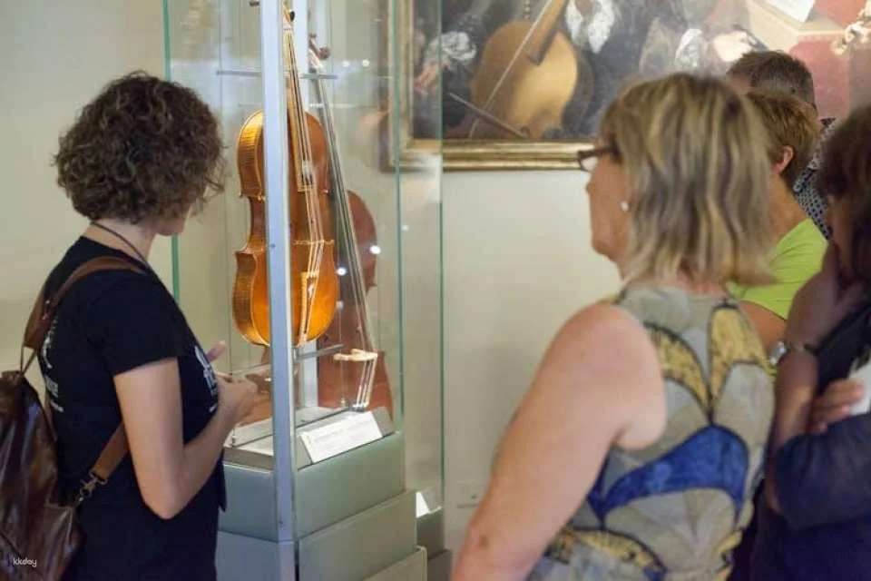 Small group Accademia Gallery masterclass