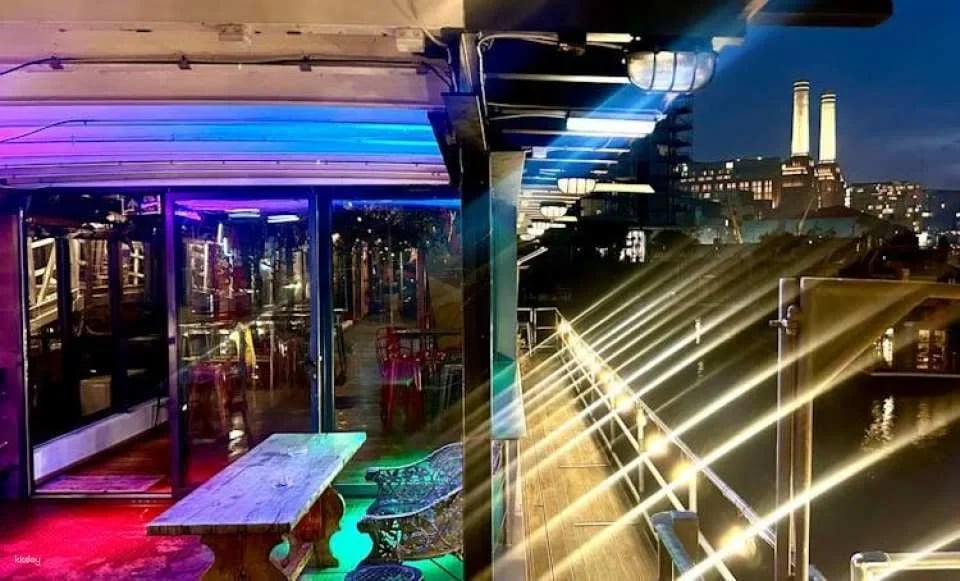 Dark Comedy and Pizza Night on the Iconic Battersea Barge