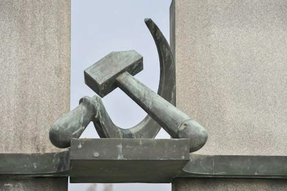 Communism and World War II walking tour and entrance ticket in Prague