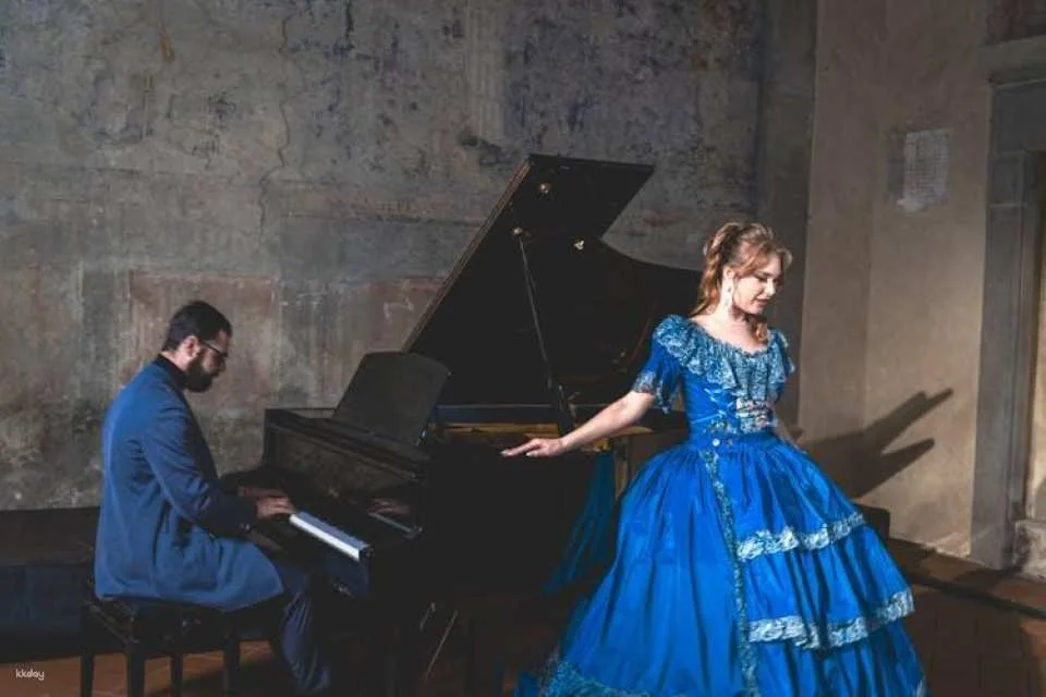 Italian opera concert at Auditorium Santa Croce al Tempio in Florence