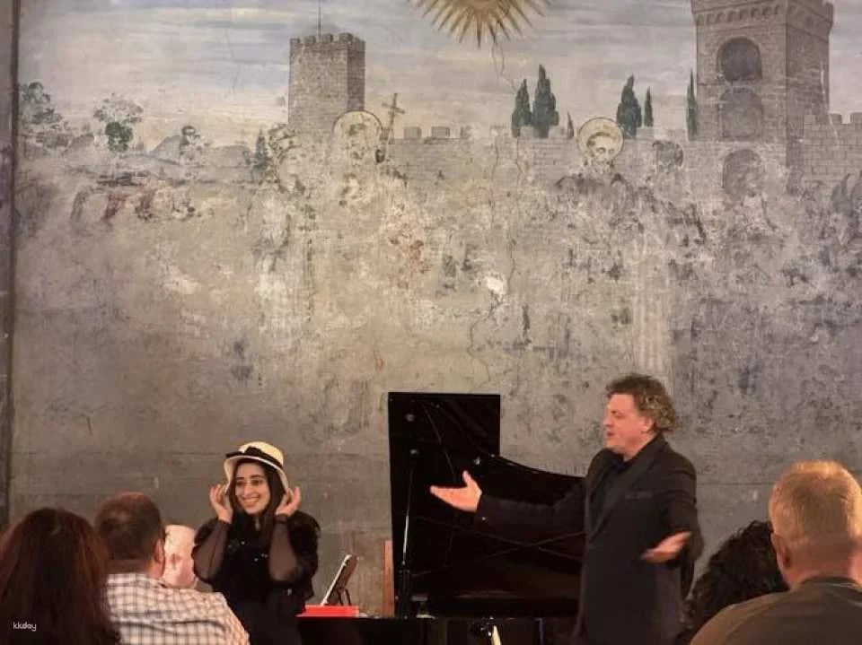 Italian opera concert at Auditorium Santa Croce al Tempio in Florence