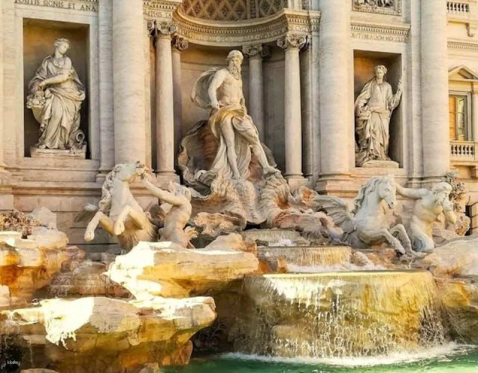 Rome walking tour with Piazza Navona, Trevi and Pantheon