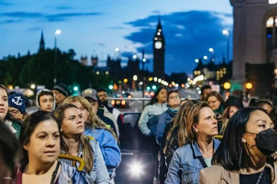 Panoramic London 2-hour open-top bus tour with live guide